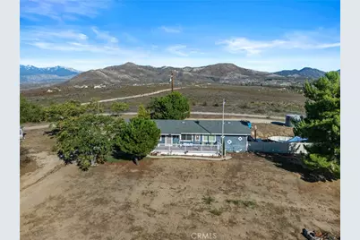 33945 Red Mountain, Hemet, CA 92544 - Photo 13