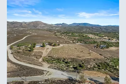 33945 Red Mountain, Hemet, CA 92544 - Photo 5