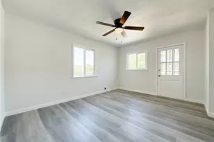 938 E 103rd Pl, Los Angeles, CA 90002 - Photo 19