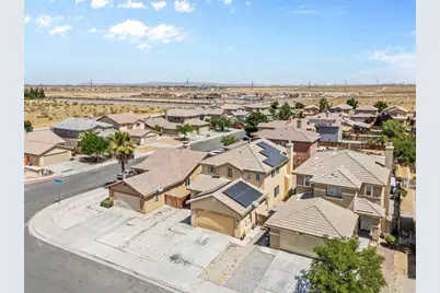 13736 Sunshine Terrace, Victorville, CA 92394 - Photo 33