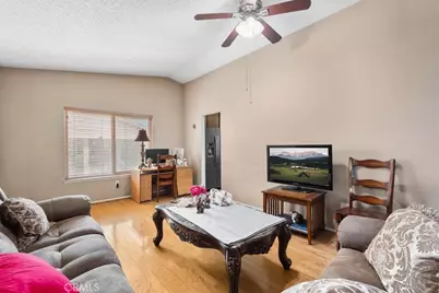 7330 Eugenia, Fontana, CA 92336 - Photo 15