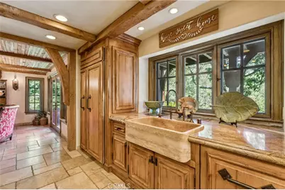 27596 High Knoll, Lake Arrowhead, CA 92352 - Photo 21