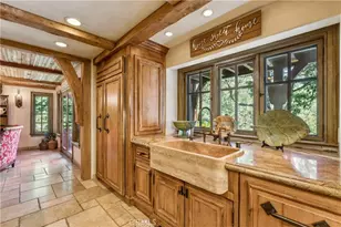 27596 High Knoll, Lake Arrowhead, CA 92352 - Photo 21