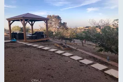 9126 Kittering Road, Oak Hills, CA 92344 - Photo 7