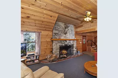 648 Crest Estates Drive, Lake Arrowhead, CA 92352 - Photo 7