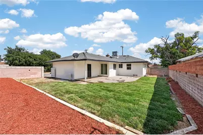 128 W Ramona, Rialto, CA 92376 - Photo 27