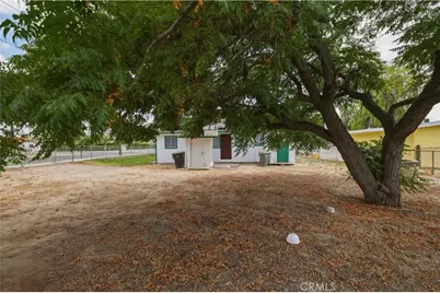 7888 Lankershim Avenue, Highland, CA 92346 - Photo 29