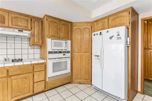 13675 Spring Valley Pkwy, Victorville, CA 92395 - Photo 15