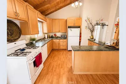 23788 Zuger, Crestline, CA 92325 - Photo 7
