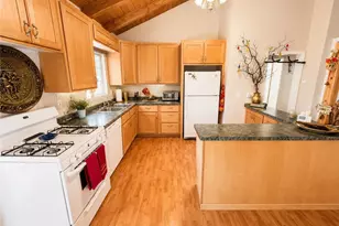 23788 Zuger, Crestline, CA 92325 - Photo 7