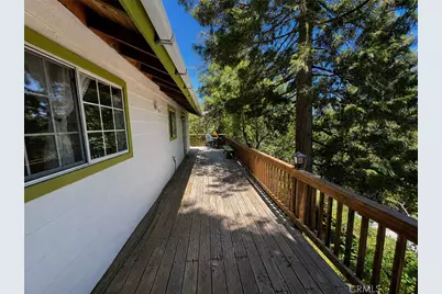 23788 Zuger, Crestline, CA 92325 - Photo 3