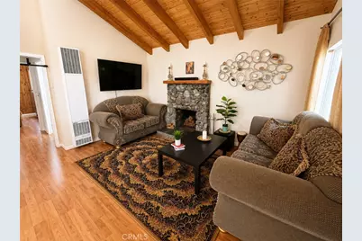 23788 Zuger, Crestline, CA 92325 - Photo 11
