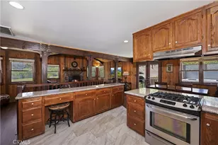 858 Club View Dr, Big Bear Lake, CA 92315 - Photo 17
