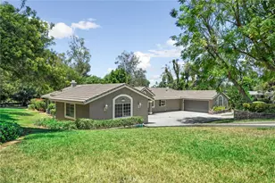 7455 Jola Dr, Riverside, CA 92506 - Photo 5