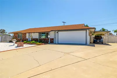 28610 Pebble Beach Dr, Menifee, CA 92586 - Photo 3