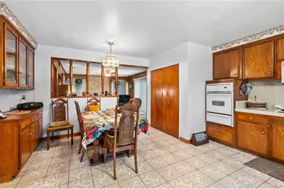 301 E Buckthorn Street, Inglewood, CA 90301 - Photo 11