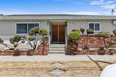 301 E Buckthorn Street, Inglewood, CA 90301 - Photo 3