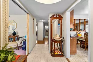 301 E Buckthorn St, Inglewood, CA 90301 - Photo 5