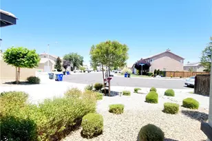 16625 Indian Summer, Victorville, CA 92395 - Photo 31