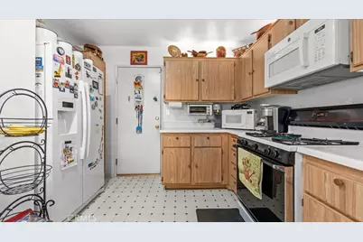 13662 Calzado Court, Victorville, CA 92392 - Photo 11