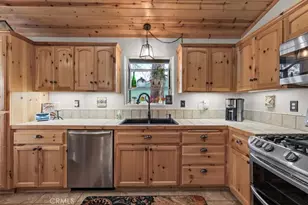 525 E Angeles Blvd, Big Bear City, CA 92314 - Photo 11