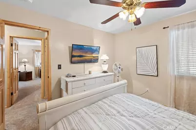525 E Angeles Boulevard, Big Bear City, CA 92314 - Photo 21