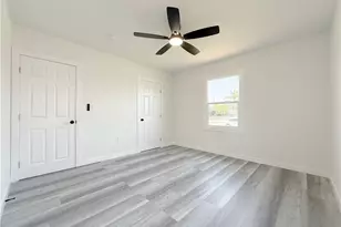 519 S Holly St, Compton, CA 90221 - Photo 17