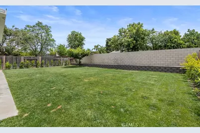 7465 Palo Verde Ave, Fontana, CA 92336 - Photo 19