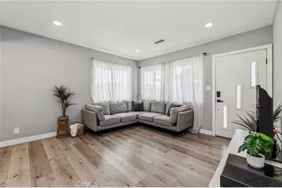 10925 Dalerose, Inglewood, CA 90304 - Photo 9