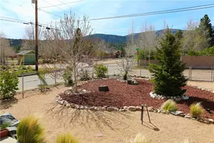 2097 Fox, Big Bear City, CA 92314 - Photo 13