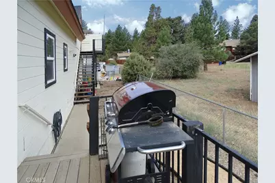 2097 Fox, Big Bear City, CA 92314 - Photo 39