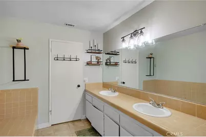 13740 Hidden Valley, Victorville, CA 92395 - Photo 19