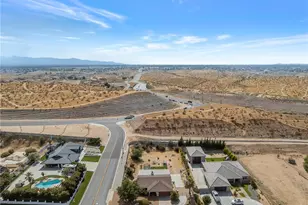 13740 Hidden Valley Rd, Victorville, CA 92395 - Photo 27