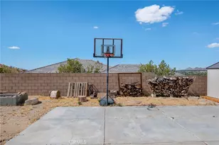 13740 Hidden Valley Rd, Victorville, CA 92395 - Photo 21