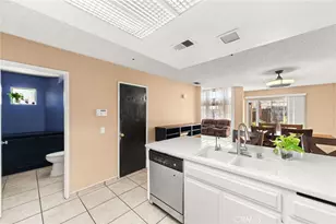 11394 Azure Ct, Fontana, CA 92337 - Photo 15