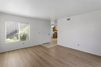 1324 Brentwood #B, Corona, CA 92882 - Photo 5