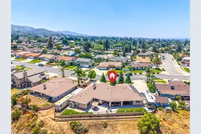 35102 Persimmon, Yucaipa, CA 92399 - Photo 3