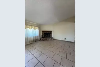 9765 Sycamore, Fontana, CA 92335 - Photo 9