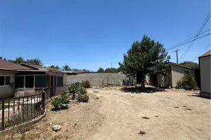 9765 Sycamore, Fontana, CA 92335 - Photo 5