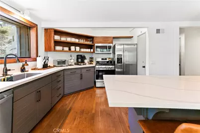 26561 Thunderbird, Lake Arrowhead, CA 92352 - Photo 9