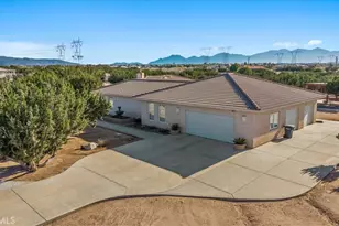 6976 Cataba, Oak Hills, CA 92344 - Photo 39
