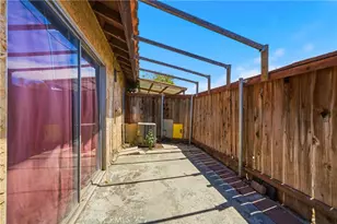 16600 Terrace, Fontana, CA 92335 - Photo 19