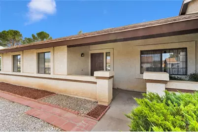 13150 Heritage Drive, Victorville, CA 92392 - Photo 5