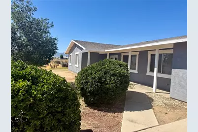 18393 Mojave, Hesperia, CA 92345 - Photo 3