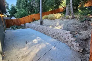 23511 Lake Dr, Crestline, CA 92325 - Photo 13