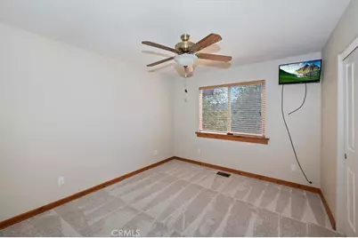 992 Sandalwood, Lake Arrowhead, CA 92352 - Photo 35