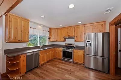 992 Sandalwood, Lake Arrowhead, CA 92352 - Photo 15