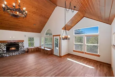 992 Sandalwood, Lake Arrowhead, CA 92352 - Photo 11