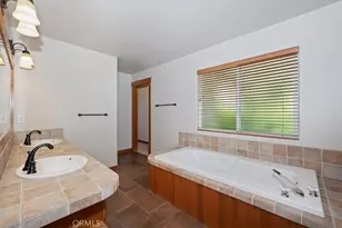 992 Sandalwood, Lake Arrowhead, CA 92352 - Photo 27