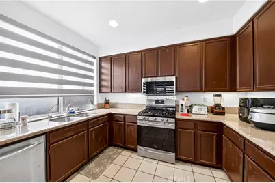 9123 Blue Flag Street, Corona, CA 92883 - Photo 15